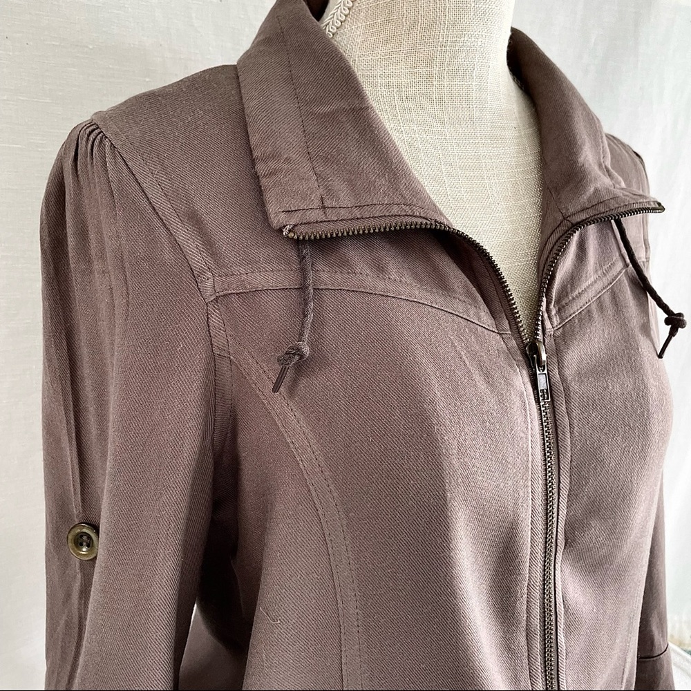 American Rag Military Style Crop Jacket Sz Small Taupe Roll Tab Sleeve Zip Front